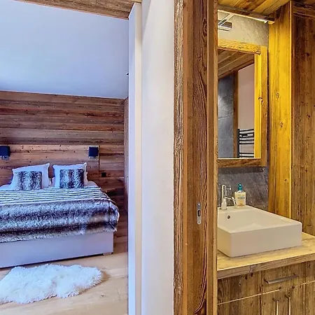 Apartment De Gamme- Rochebrune Aux Pieds Des Pistes- 3 *